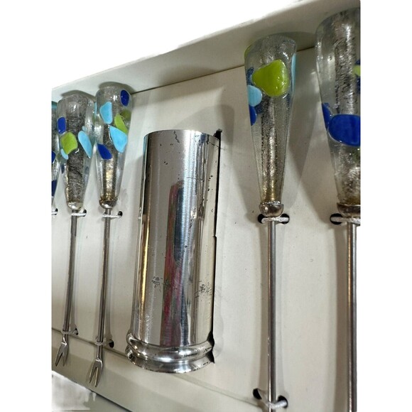 PIER 1 IMPORTS: HORS D'OEUVRE PICKS, 18/8 STAINLESS STEEL, Set of 8 w/holder - Picture 6 of 6